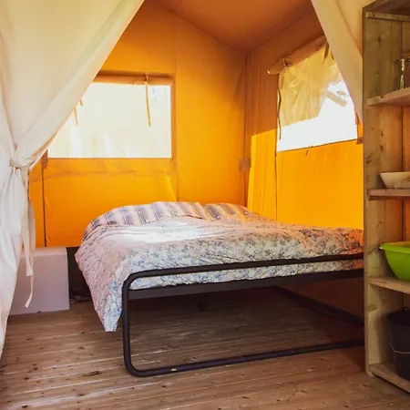 Safaritent At Campingpark De Koekamp *